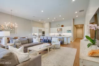 Photo #1: 6358749 Listing