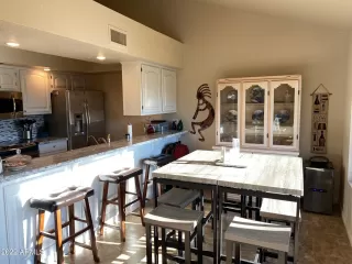 Photo #3: 6359113 Listing