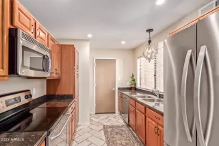 Photo #2: 6359206 Listing 