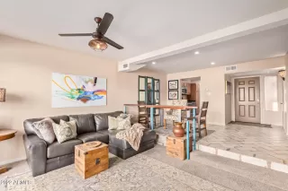 Photo #6: 6359206 Listing 