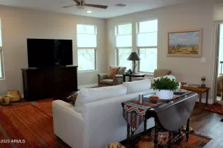 Photo #4: 6359244 Listing