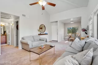 Photo #5: 6359599 Listing 