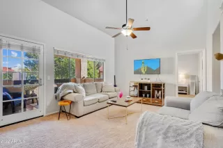Photo #6: 6359599 Listing 