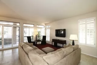 Photo #3: 6359701 Listing 