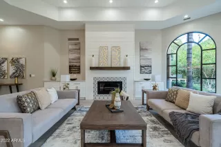 Photo #4: 6359747 Listing