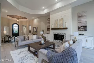 Photo #5: 6359747 Listing