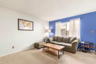 Photo #5: 6359763 Listing