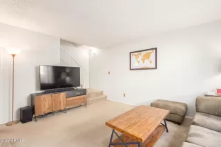 Photo #6: 6359763 Listing