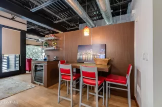 Photo #6: 6359851 Listing 