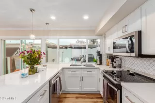 Photo #2: 6360196 Listing 