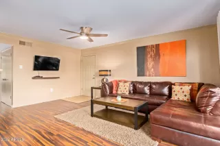 Photo #5: 6360382 Listing 