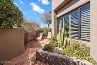Photo #6: 6360559 Listing