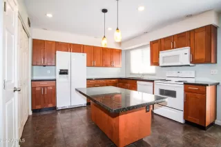 Photo #6: 6360781 Listing 