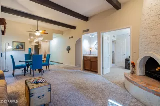 Photo #6: 6360792 Listing