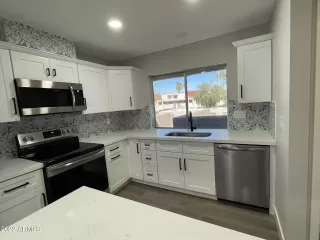 Photo #2: 6360827 Listing 