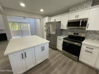 Photo #3: 6360827 Listing 