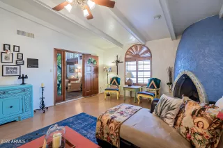 Photo #5: 6361068 Listing 