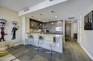 Photo #4: 6361105 Listing