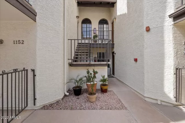 MLS: 6361522 Condo For Sale