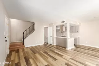 Photo #2: 6361548 Listing 