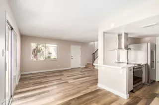 Photo #4: 6361548 Listing 