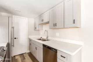 Photo #6: 6361548 Listing 