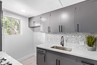 Photo #2: 6361763 Listing