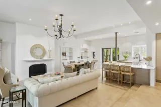 Photo #3: 6361865 Listing