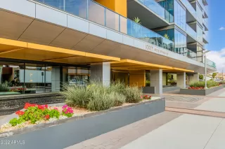 Photo #3: 6361891 Listing