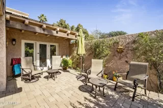 Photo #2: 6361967 Listing 