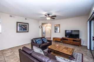 Photo #2: 6362212 Listing