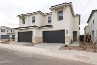 Photo #1: 6362221 Listing