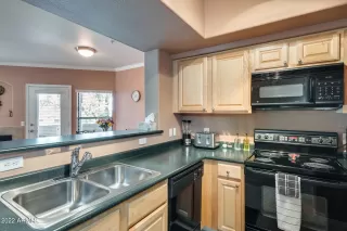 Photo #6: 6362531 Listing