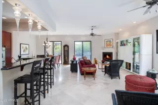 Photo #4: 6362623 Listing