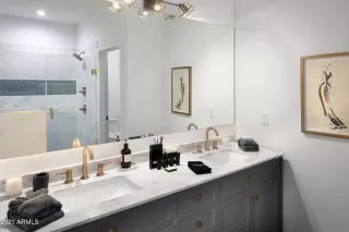 Photo #6: 6362716 Listing