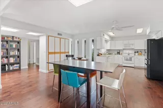 Photo #3: 6362943 Listing