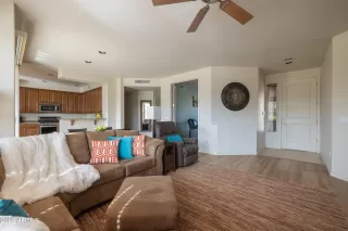 Photo #4: 6362978 Listing