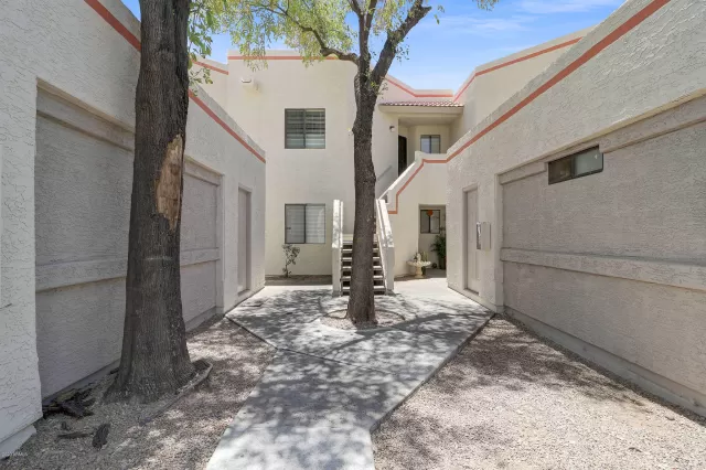 MLS: 6363011 Condo For Sale