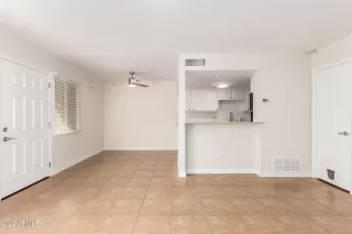 Photo #4: 6363067 Listing