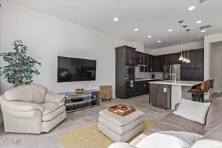 Photo #6: 6363291 Listing