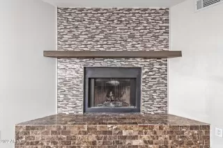 Photo #4: 6363318 Listing 