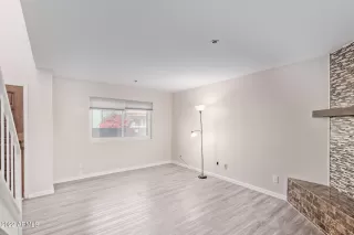 Photo #5: 6363318 Listing 