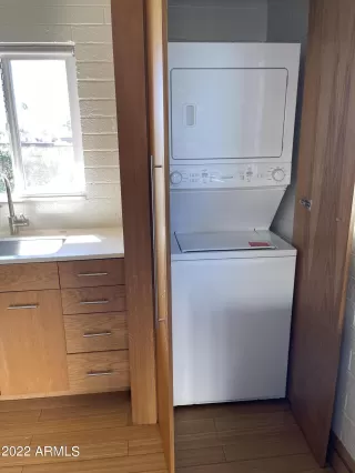 Photo #5: 6363833 Listing
