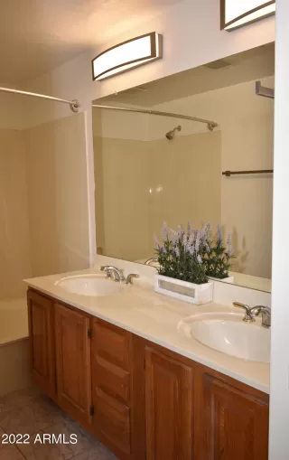 Photo #6: 6363857 Listing 