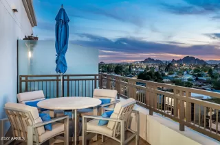 Photo #3: 6364208 Listing