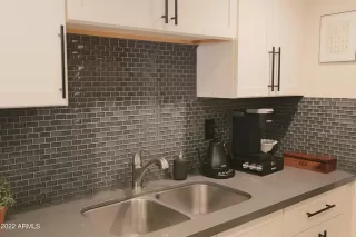Photo #5: 6364368 Listing