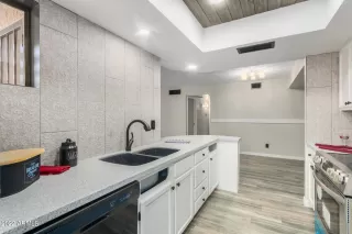 Photo #6: 6364660 Listing