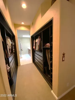 Photo #5: 6364750 Listing