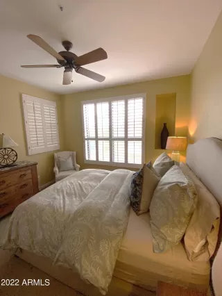 Photo #6: 6364750 Listing