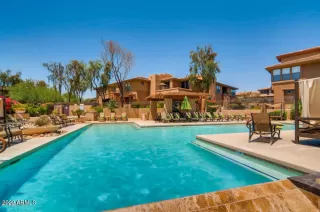 Photo #2: 6366282 Listing